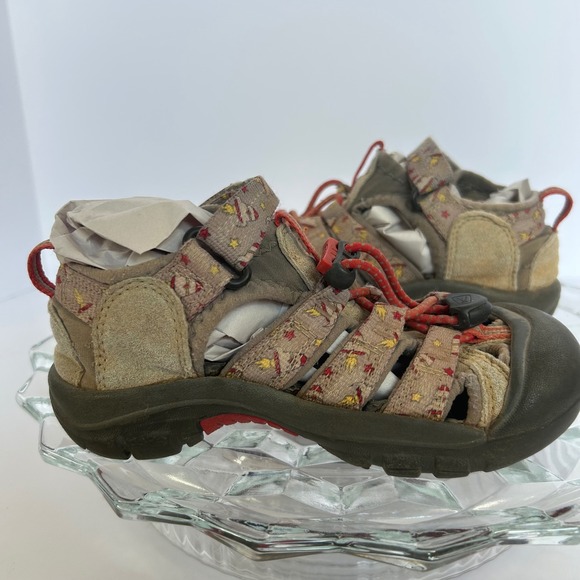 KEEN Toddler rocket Print Washable Water Sandals Size 7 Red Accent - Picture 1 of 7